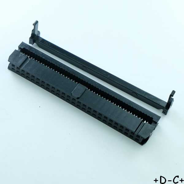 Connecteur HE10 50 points femelle barre antitraction pas2.54 DIN41651