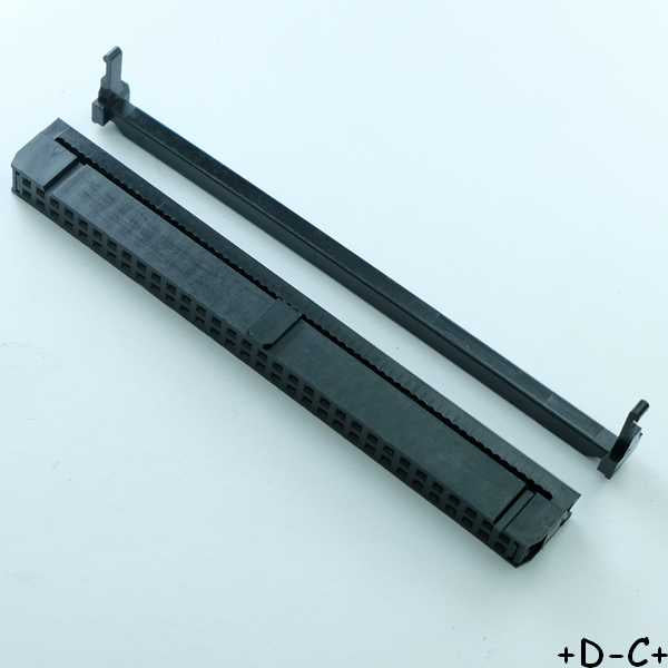 Connecteur HE10 64 points femelle barre antitraction pas2.54 DIN41651