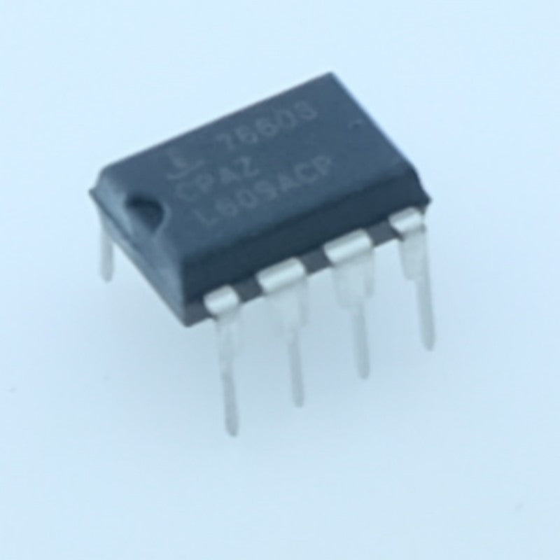 ICL7660SCPAZ Super voltage converter DIP-8 Intersil