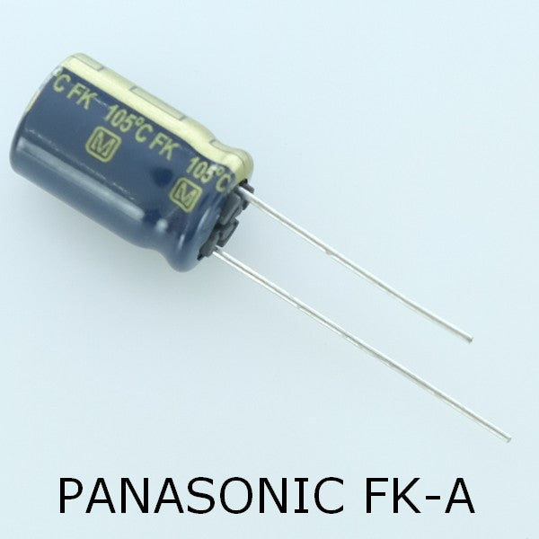 Condensateur 820µF 25V 10x20mm pas5 105° FK-A 4000h Panasonic EEUFK1E821