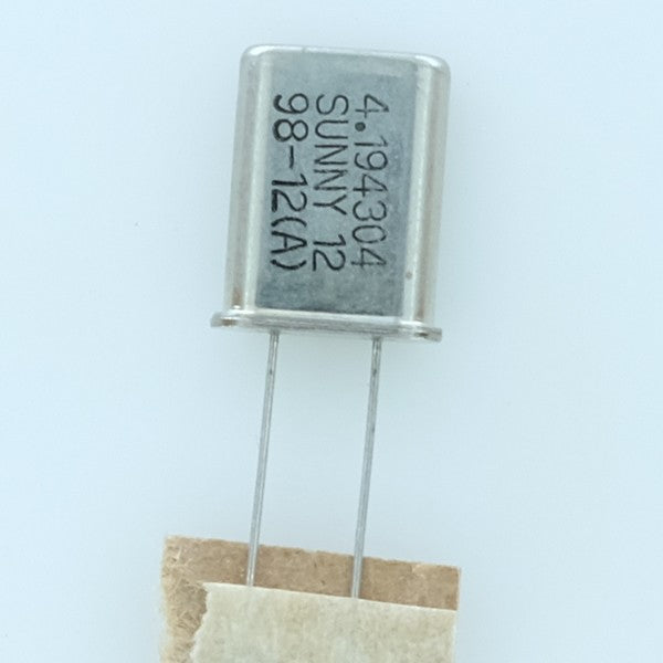 Quartz 4.194304MHz HC49/U