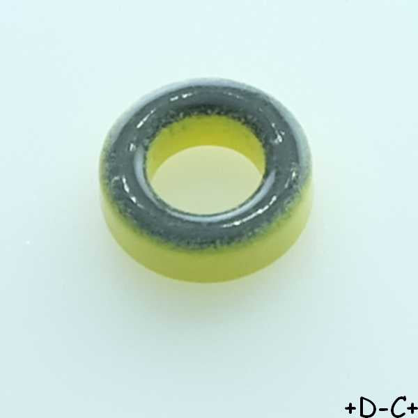 T37-6 Tore amidon jaune 9.53x5.21x3.26mm AL 30µH/100 50MHz