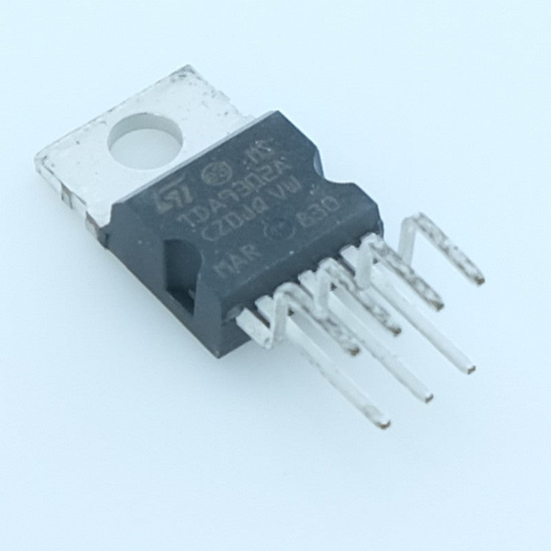 TDA9302H Vertical deflection output circuit Heptawatt STM - Distri-Compo