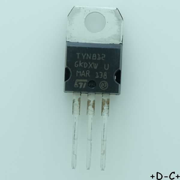 TYN812RG Thyristor 800V 8A TO-220 STM RoHS