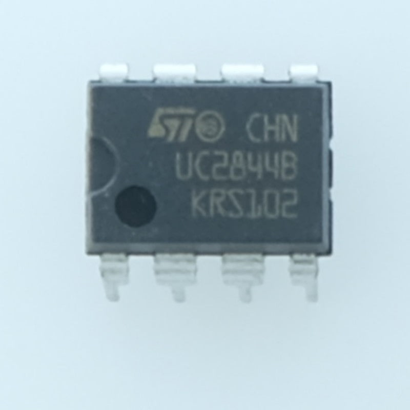 UC2844BN Contrôleur PWM DIP-8 STM - Distri-Compo