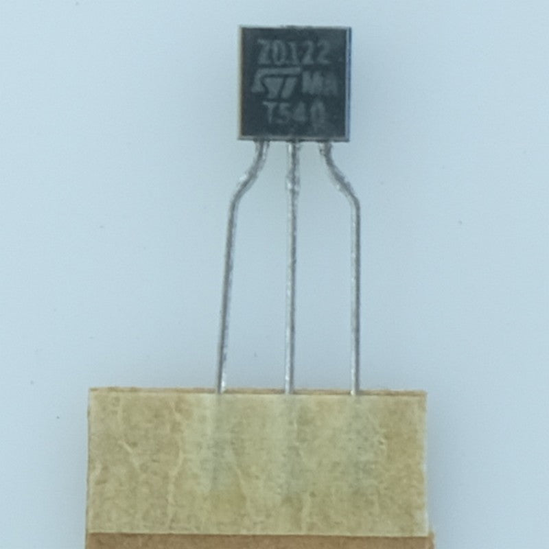 Z0122MA Triac sensible 600V 1A IGT ≤ 25 mA TO-92 STMicroelectronics
