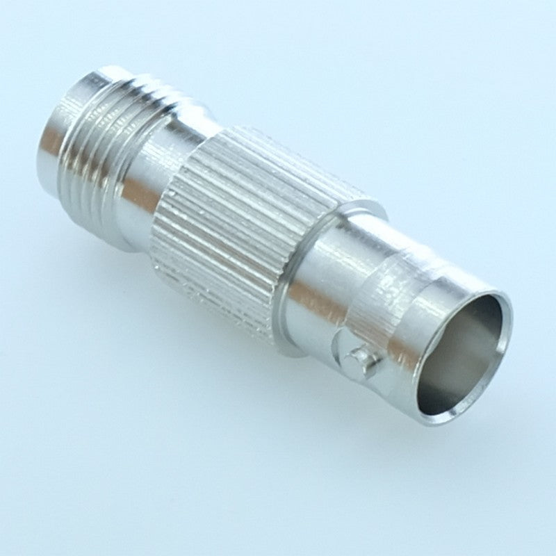 Adaptateur BNC femelle vers TNC femelle 50ohm 4GHz 242150 Amphenol RF - Distri-Compo