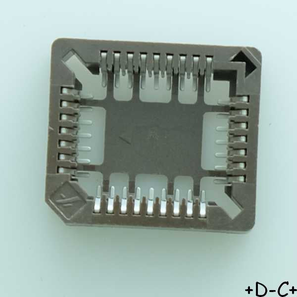 Support PLCC SMD 32 broches 1.27mm 69802-132LF Amphenol