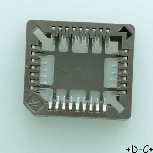 Support PLCC SMD 32 broches 1.27mm 69802-132LF Amphenol