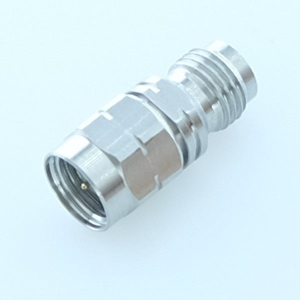 Adaptateur RF 1.85mm femelle vers 2.40mm mâle 50ohm 50GHz 733862290 Molex