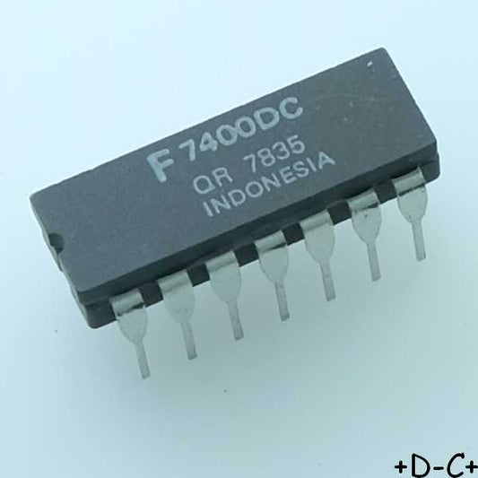 7400DC Quad 2-Input NAND Gate DIP-14 Fairchild