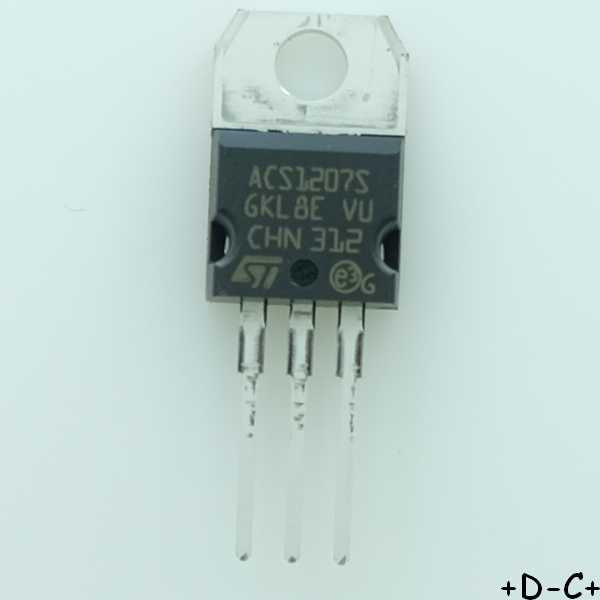 ACS120-7ST Triac commutateur 700V 2A TO-220AB STM RoHS