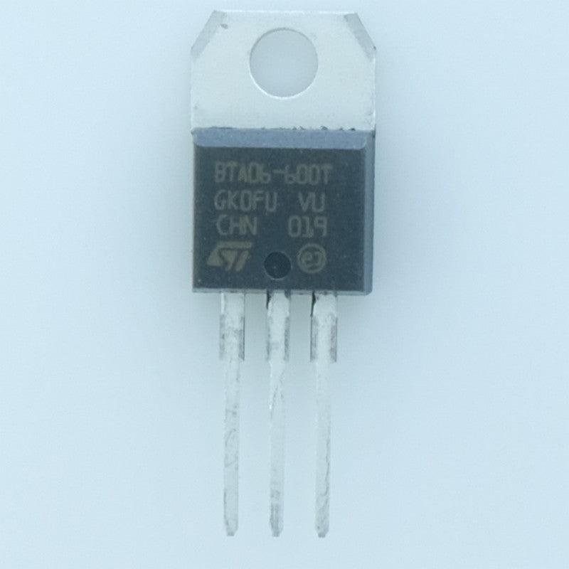 BTA06-600T Triac 6A 600V TO-220 STMicroelectronics