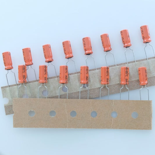Condensateur 10µF 16V électrolytique 5x11.5mm pas5 85° (lot de 15)