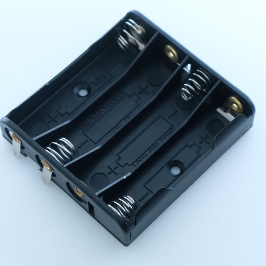 Support de 4 piles AAA cosses à souder 53x49x13mm