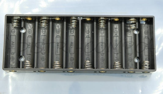 Support de 10 piles AA cosses à souder 151x57x16mm