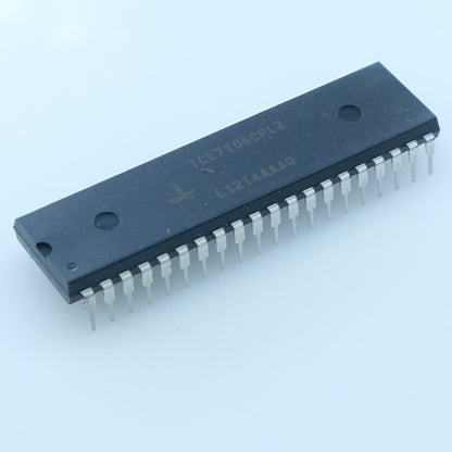 ICL7106CPLZ Convertisseur analogique numerique DIP-40 Intersil - Distri-Compo