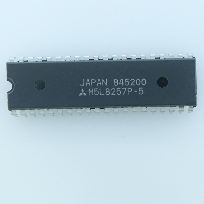 M5L8257P-5 Contrôleur DMA programmable 4 canaux DIP-40 Mitsubishi