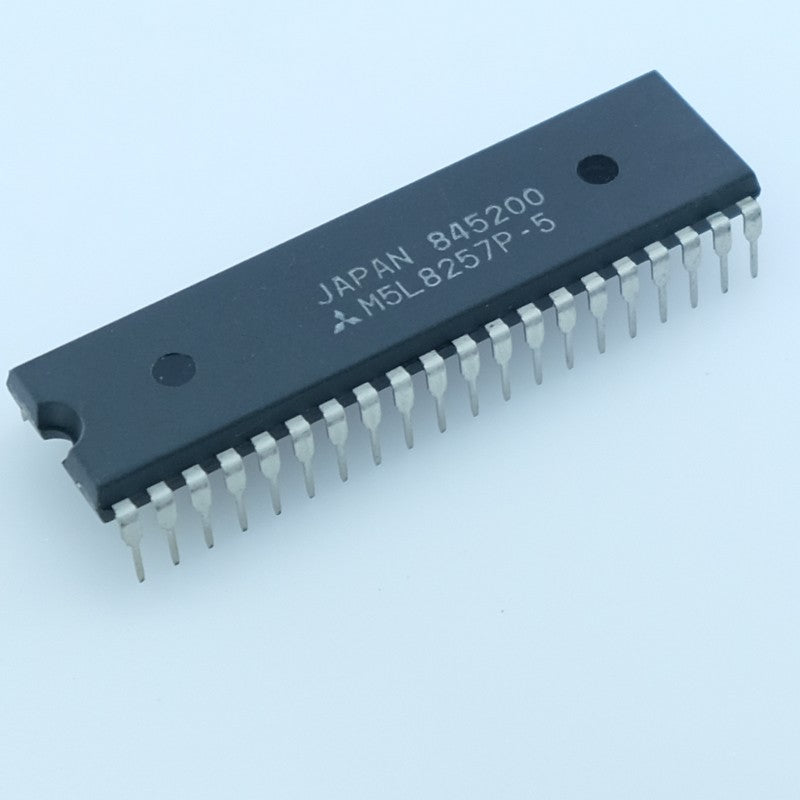 M5L8257P-5 Contrôleur DMA programmable 4 canaux DIP-40 Mitsubishi