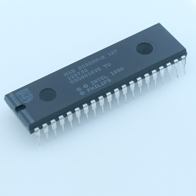 MAB8032AH-2 Microcontrôleur 8 bits compatible 8052 DIP-40 Philips