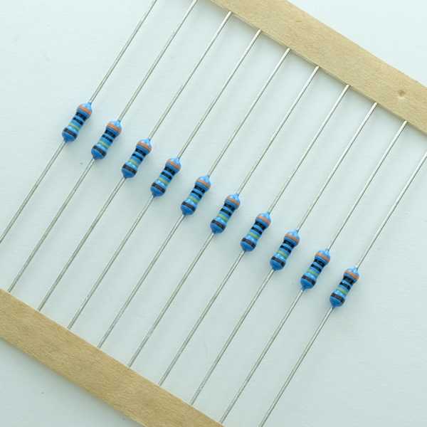 Résistance 560Kohm métal 0W6 1% 250V Yageo 0207 (lot de 10)
