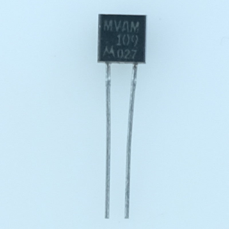 MVAM109 Diode Varicap 40pF - 440pF AM TO-92 Motorola