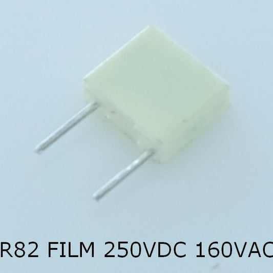Condensateur film 68nF 250VDC 4.5x9.5x7.2mm pas5 10% PET Kemet R82IC2680DQ50K