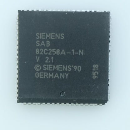 SAB82C25BA-1-N Contrôleur de communication série HDLC/SDLC PLCC-72 Siemens
