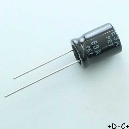 Condensateur 1µF 100V electrolytique 5x11mm pas2 105° RD Samwha
