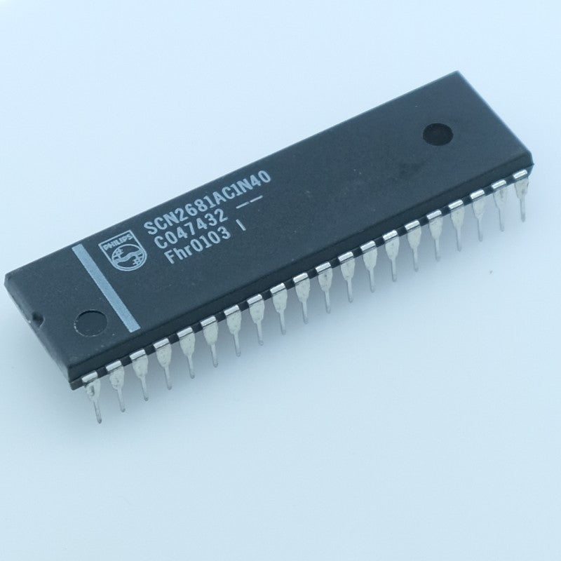 SCN2681AC1N40 Contrôleur de communication série DUART DIP-40 Philips
