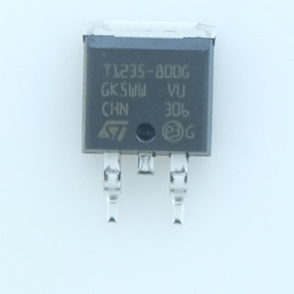T1235-800G Triac 800V 12A 126A D2PAK STM